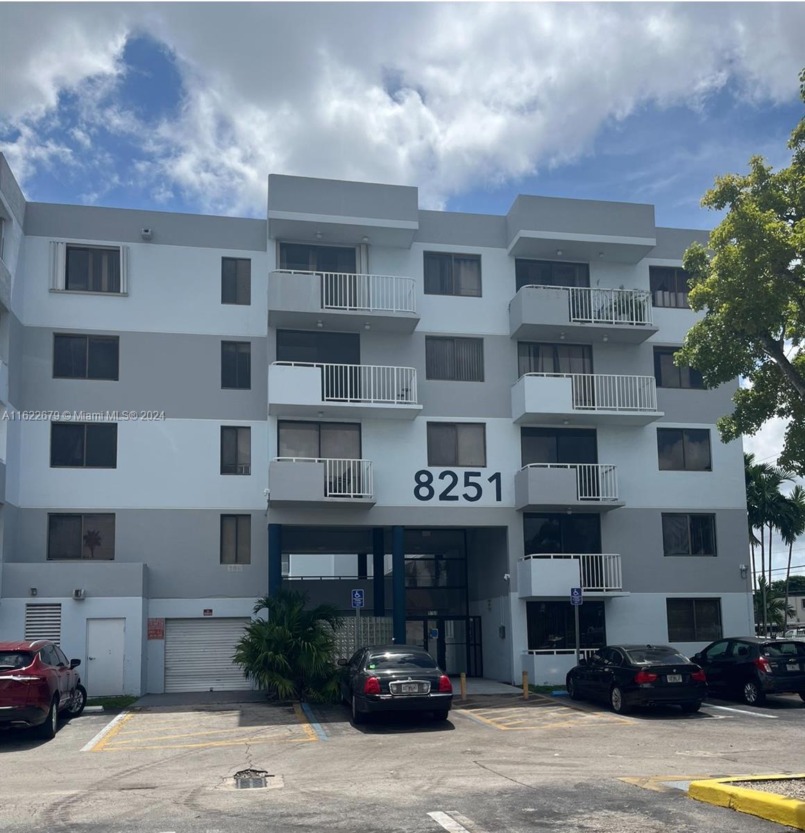 8251 NW 8th St # 418, Miami FL 33126