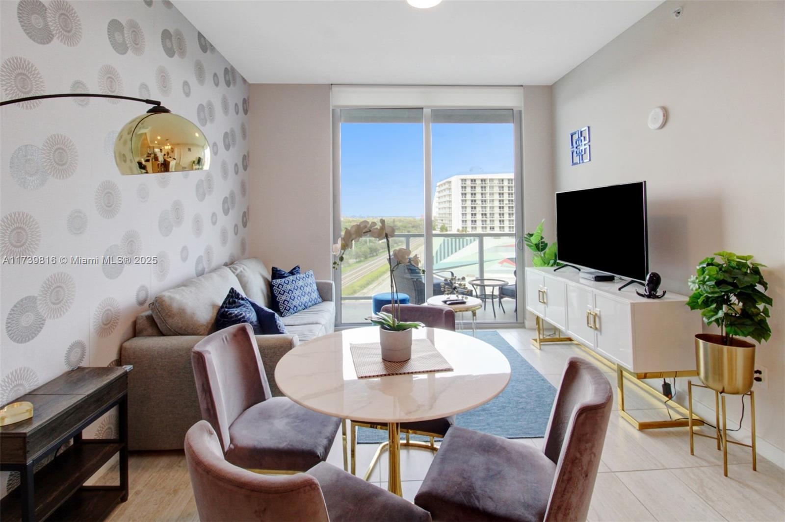 3900 Biscayne Blvd # 809, Miami FL 33137