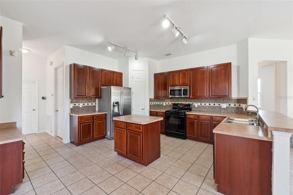 7045 BRANCH COURT, ST CLOUD, FL — photo 4 of 19