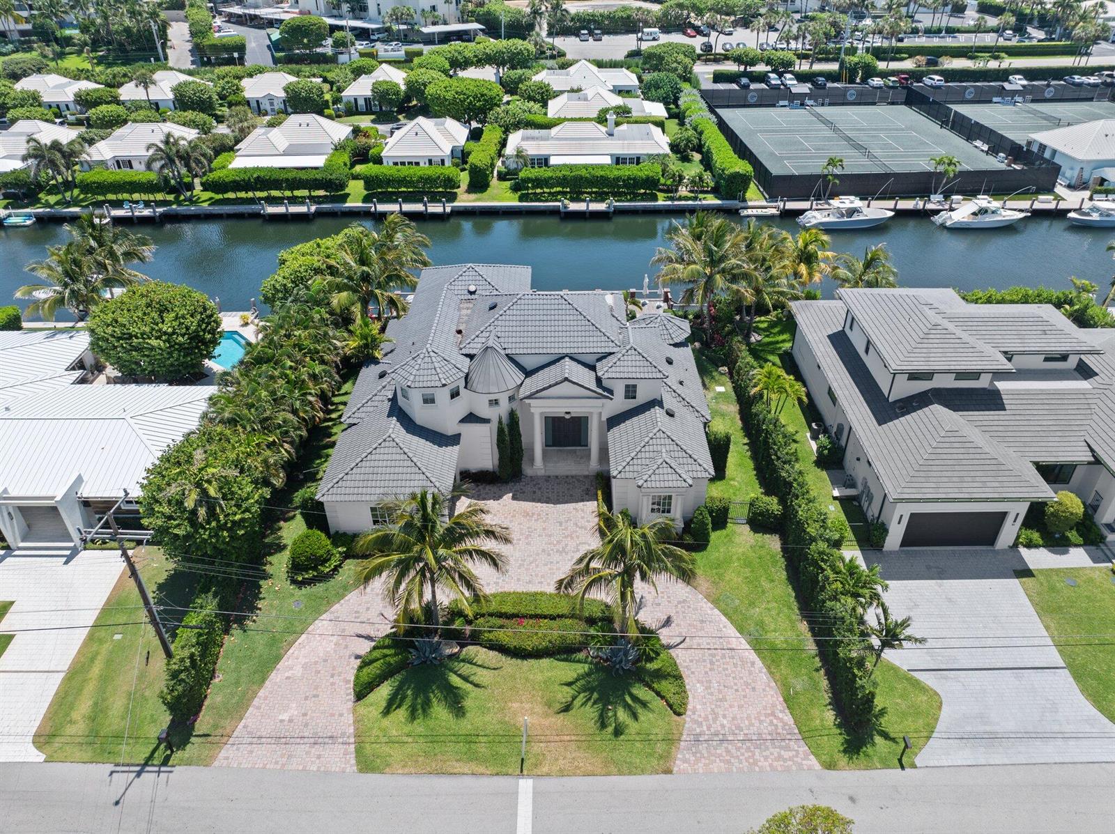 81 S Island Dr, Ocean Ridge FL 33435