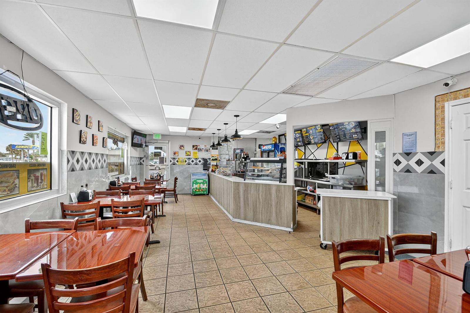 1541 W Blue Heron Boulevard, Riviera Beach FL 33404