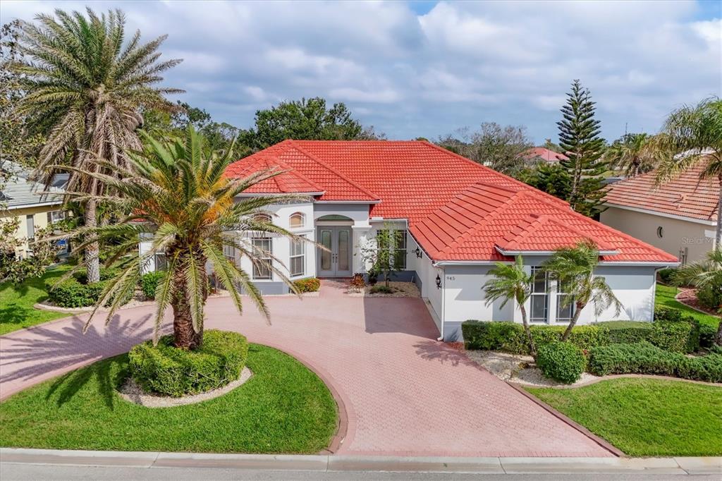 945 CHICKADEE DRIVE
