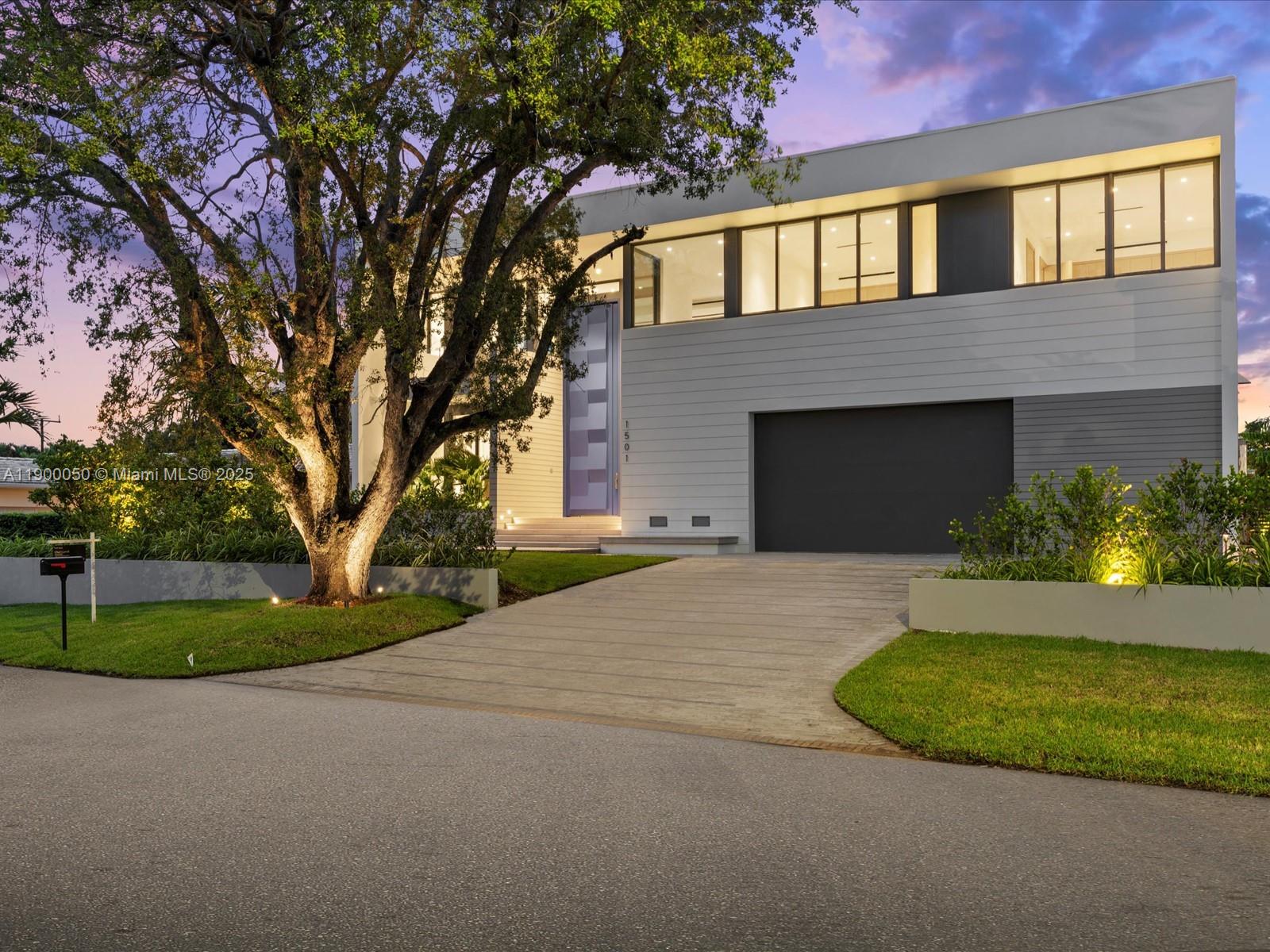 1501 NE 103rd St, Miami Shores FL 33138