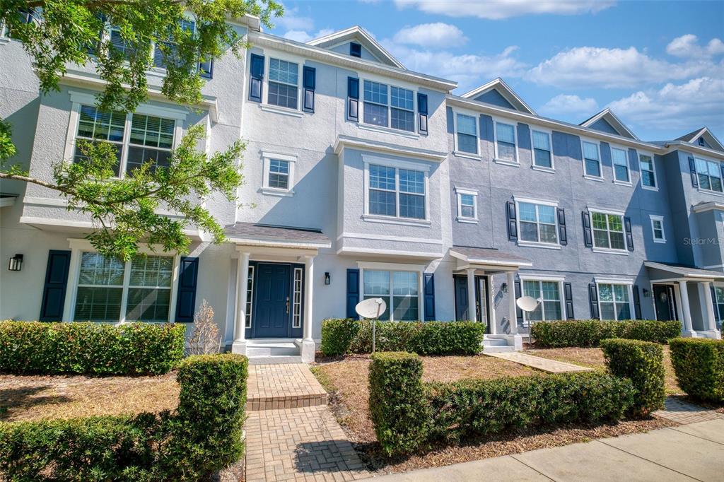1557 CLOVERBAY LANE