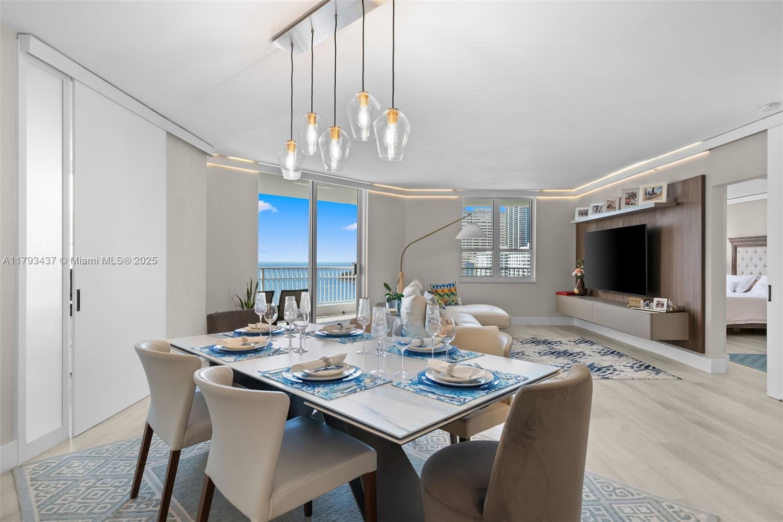701 Brickell Key Blvd # 1812, Miami FL 33131