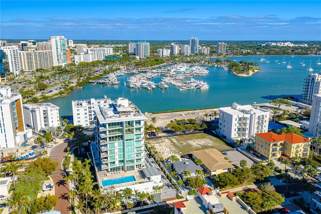 111 GOLDEN GATE UNIT 701, SARASOTA, FL — photo 4 of 30