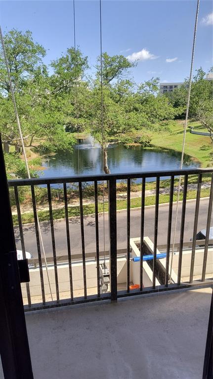8 BELLEVIEW BOULEVARD UNIT 202, BELLEAIR, FL — photo 4 of 15