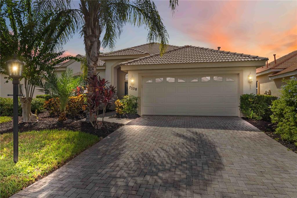 7358 STANHOPE COURT