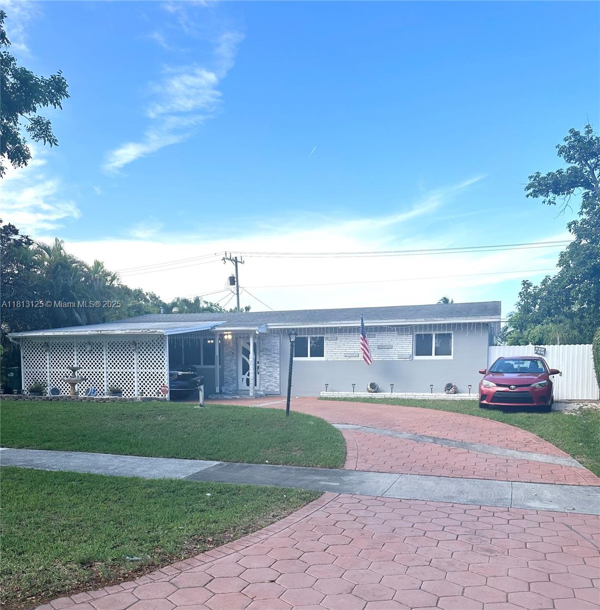 19511 Whispering Pines Rd, Cutler Bay FL 33157