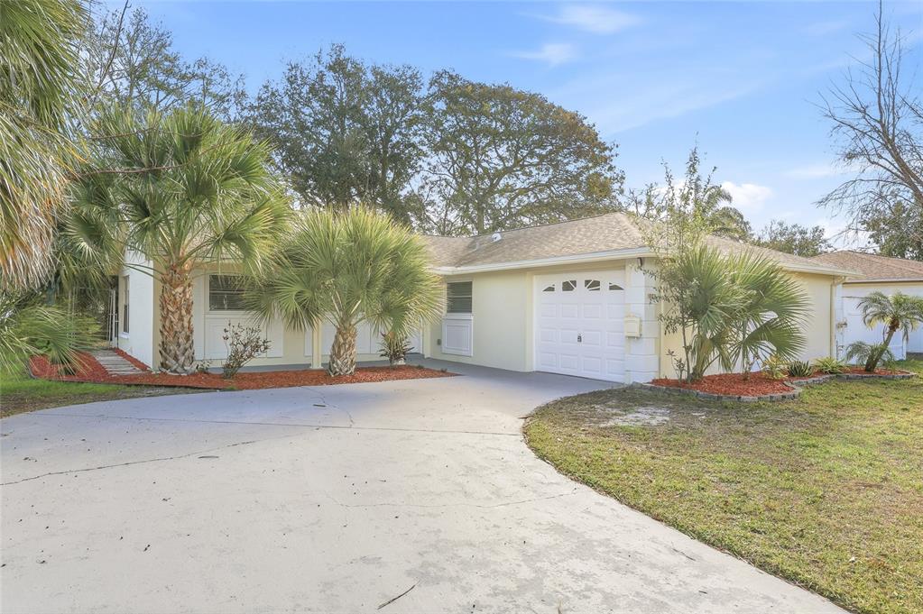 1003 GREENLEAF WAY