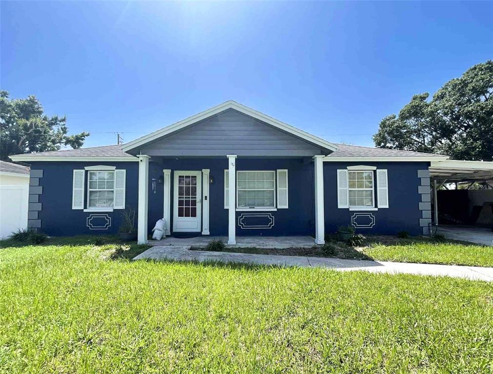 4902 HOLIDAY DRIVE