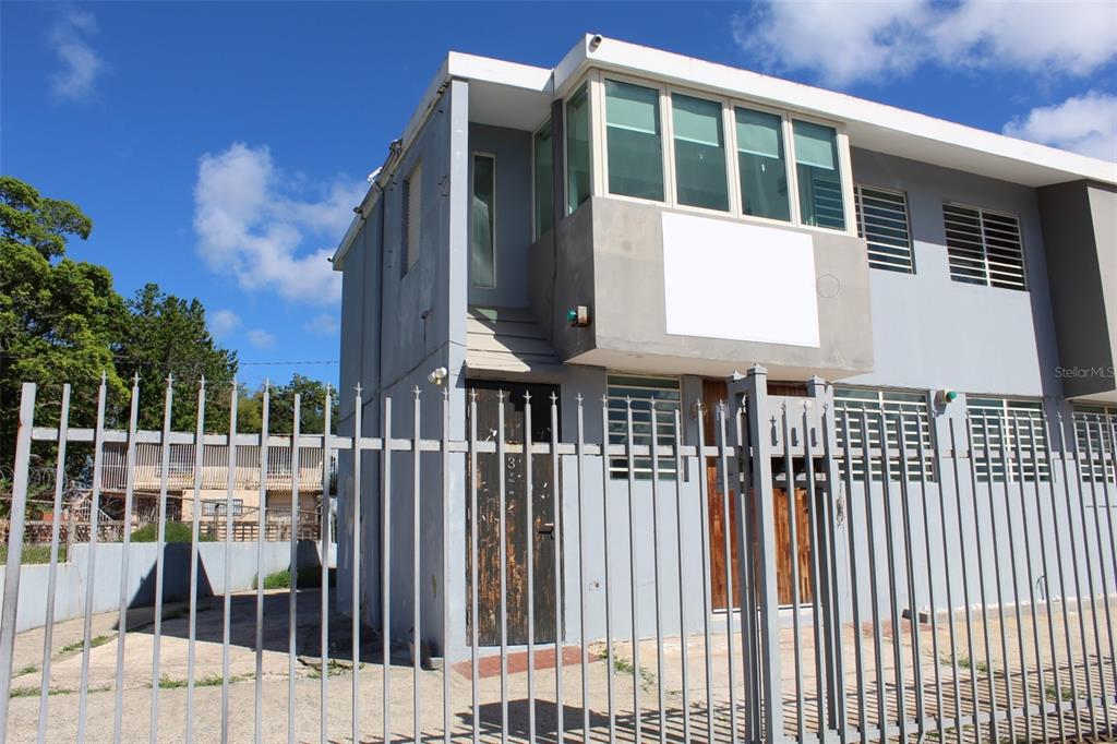 TOWN PARK APTS APTO 3 CALLE MARGINAL UNIT 3