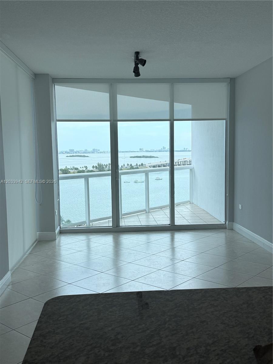 480 NE 30th St # 1504, Miami FL 33137