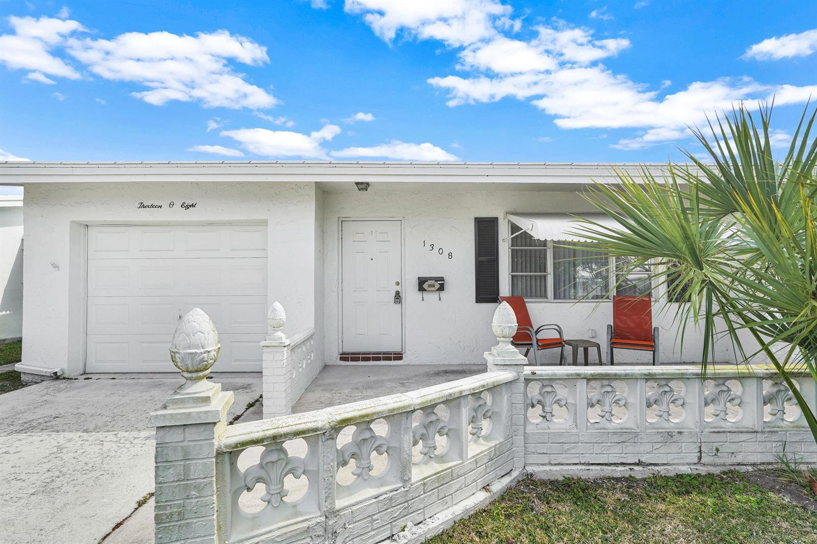 1308 SW 18th Street, Boynton Beach FL 33426