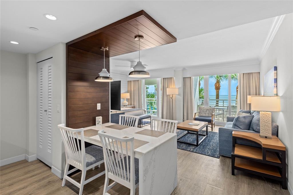 230 SANDS POINT ROAD UNIT 3205, LONGBOAT KEY, FL — photo 4 of 30