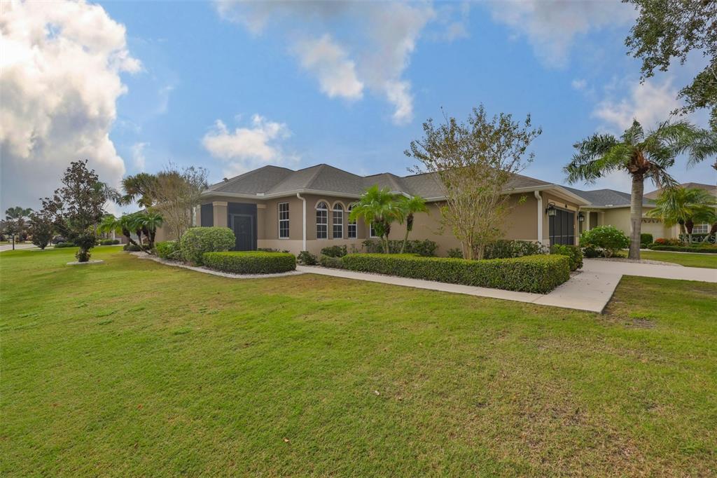 405 GRAND CHATEAUX WAY