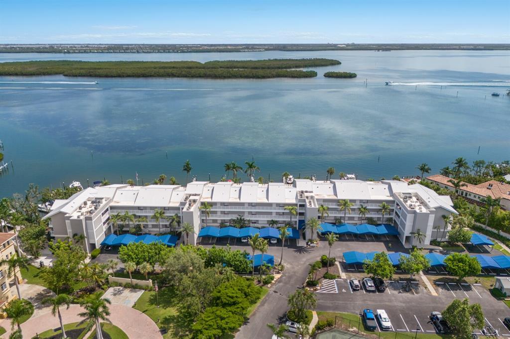 615 DREAM ISLAND PLACE UNIT 304