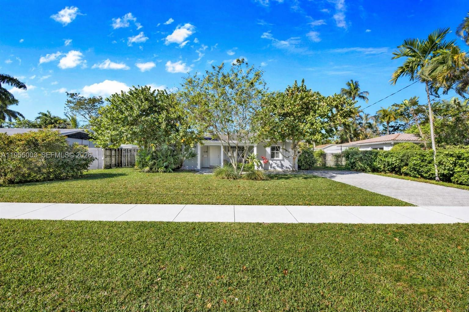8230 SW 63rd Pl, Miami FL 33143