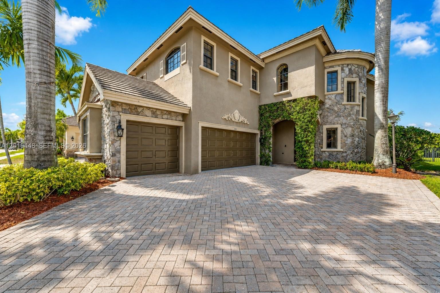 3476 Collonade Dr, Wellington FL 33449