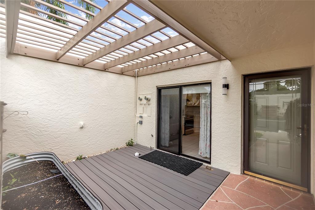 511 LAKESIDE DRIVE UNIT 511, BRADENTON, FL — photo 3 of 30