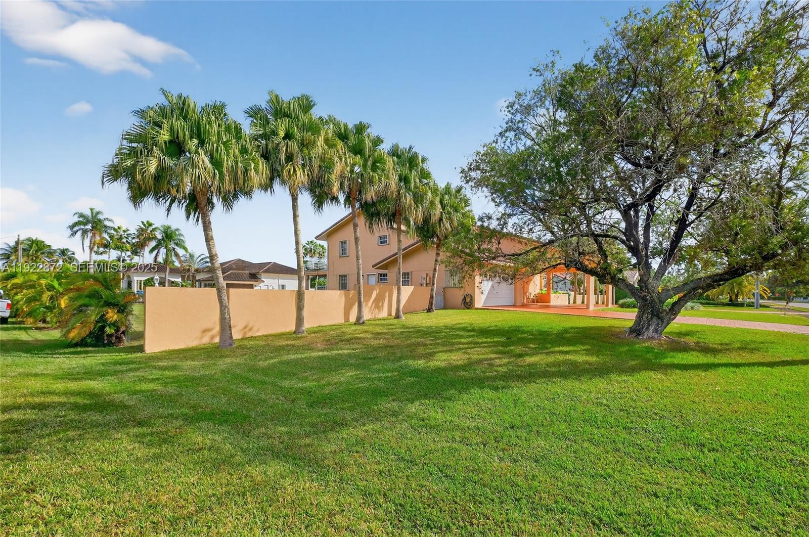 6611 SW 99th Ave, Miami FL 33173