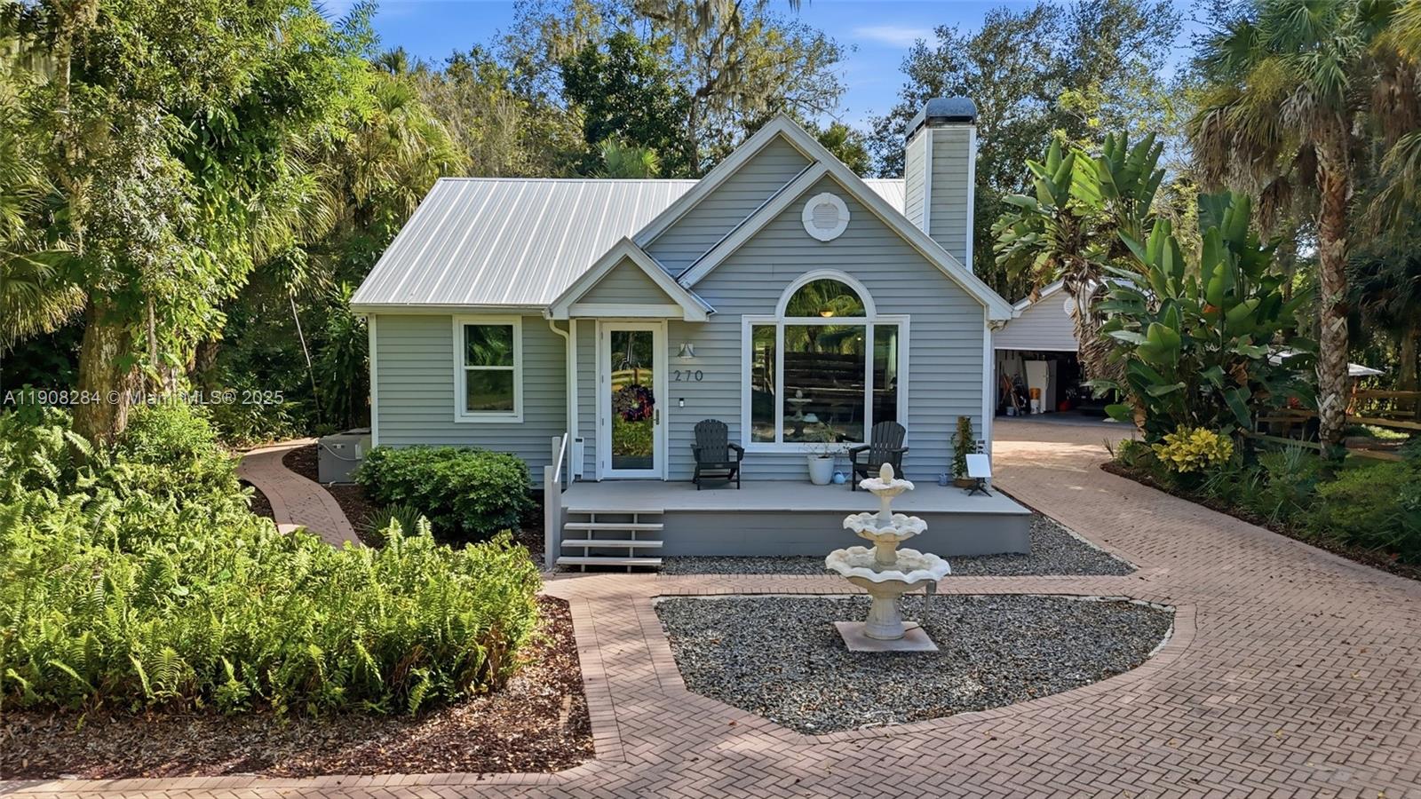 270 River Oaks Dr, La Belle FL 33935