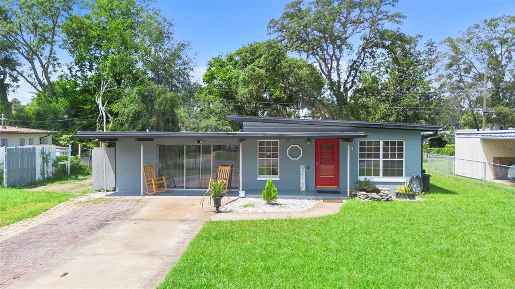 118 S SUNLAND DRIVE