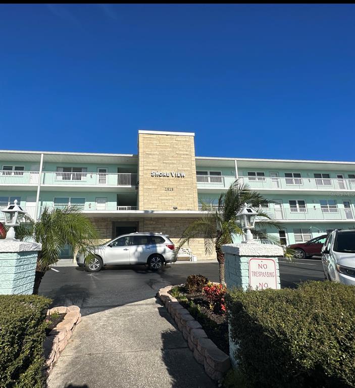 1819 SHORE DRIVE S UNIT 307