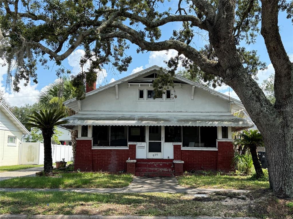 826 W PRINCETON STREET