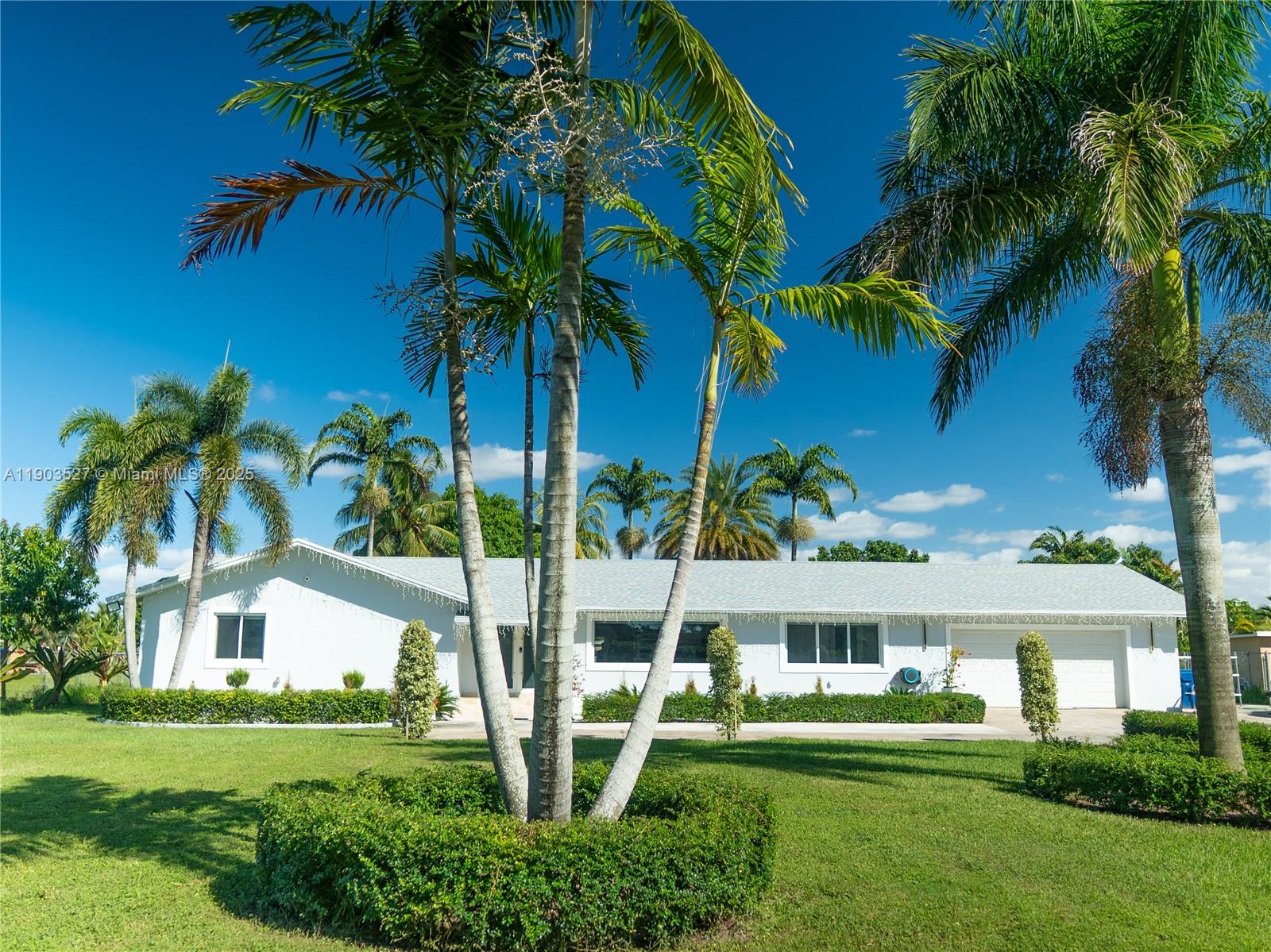19245 SW 188th St, Miami FL 33187