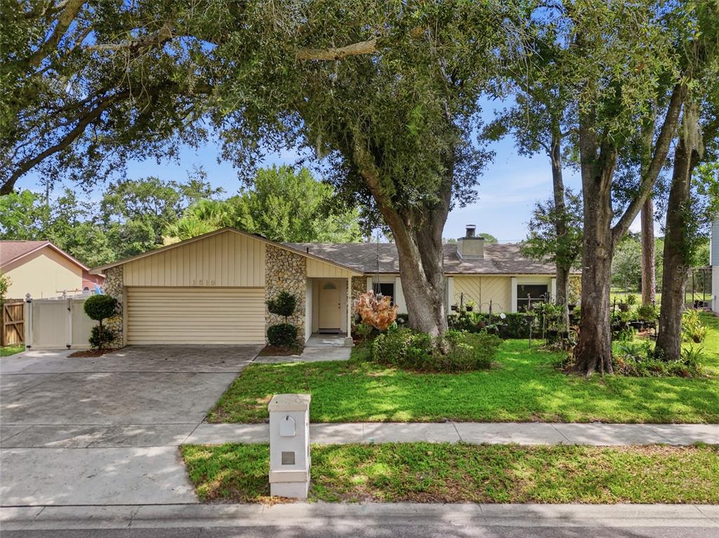 1610 GLADIOLAS DRIVE