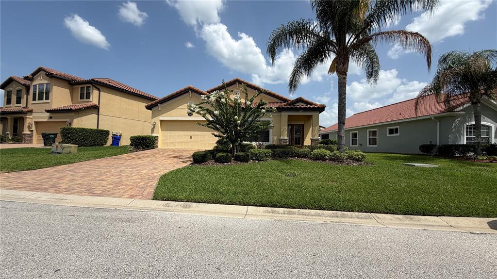 1947 ALTAVISTA CIRCLE