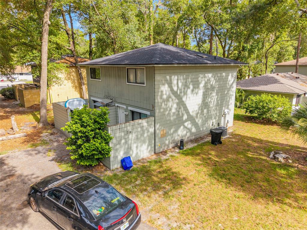 714 SW 69TH STREET