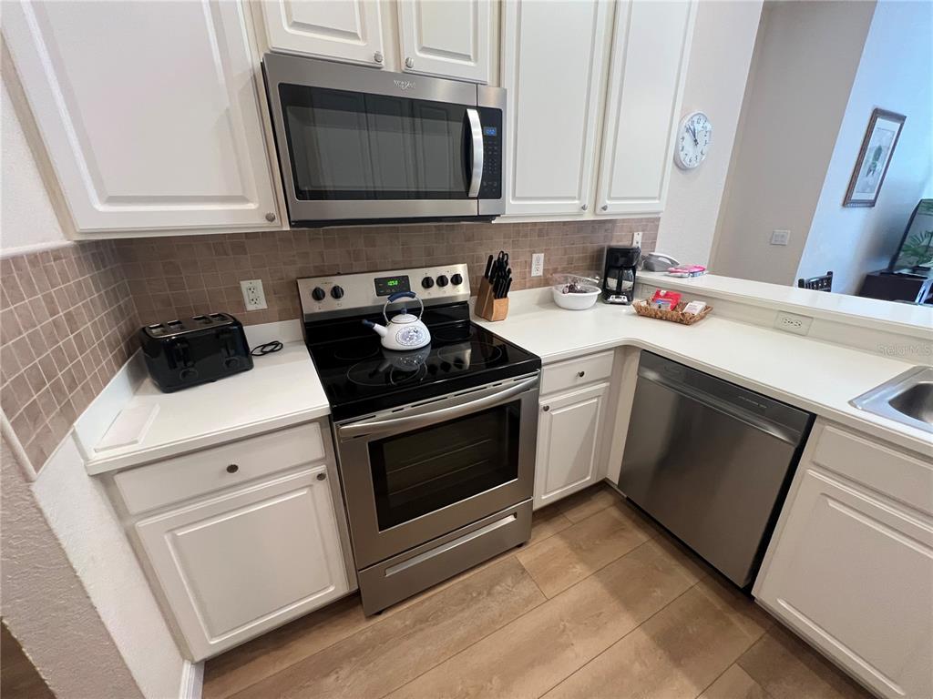 409 LUCAYA LOOP UNIT 409, DAVENPORT, FL — photo 4 of 30