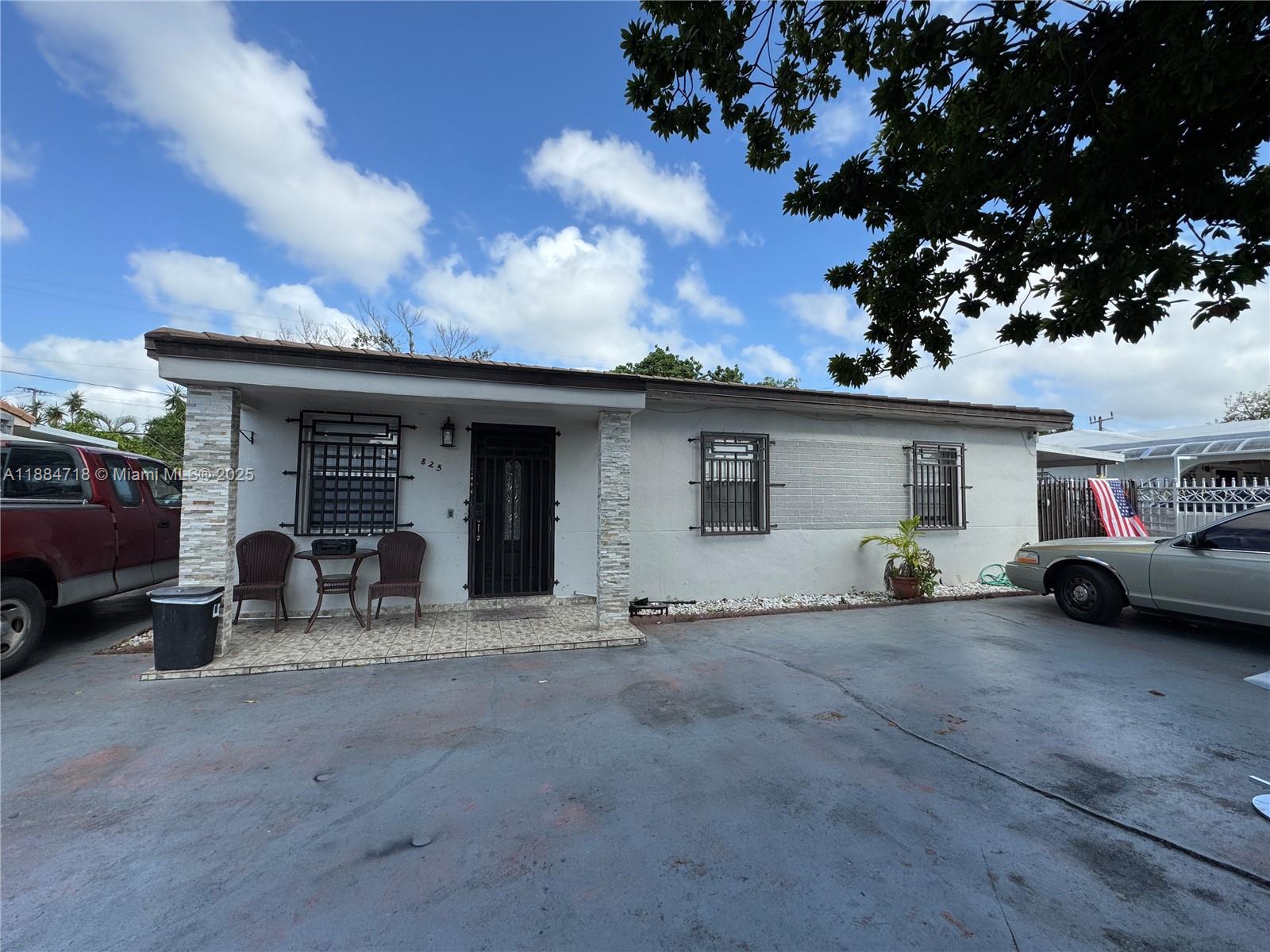 825 E 9th Ln, Hialeah FL 33010