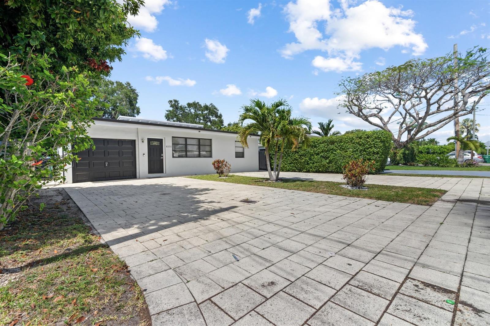 6375 SW 29th Street, Miami FL 33155