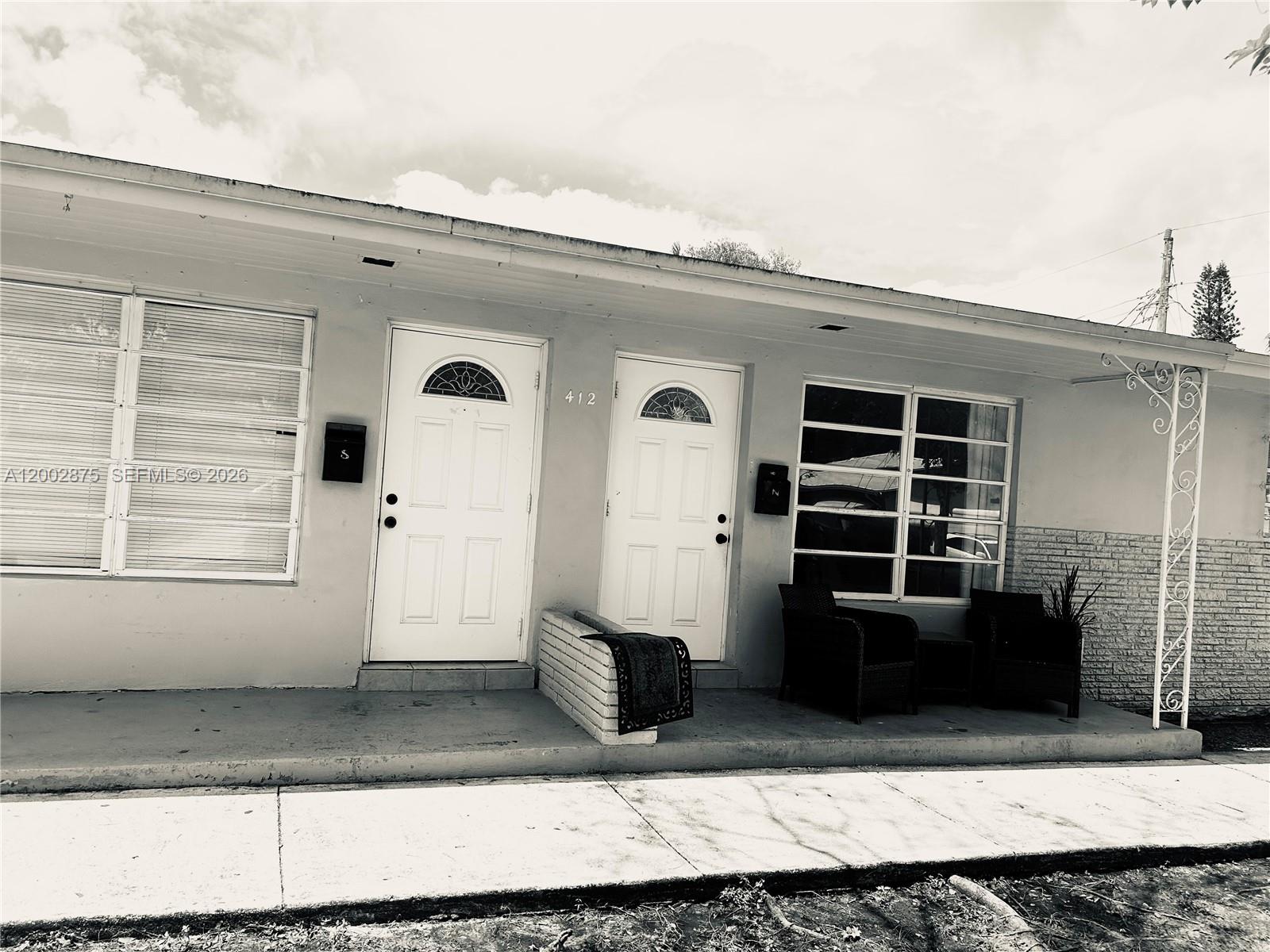 412 SW 10th St # 2, Hallandale Beach FL 33009