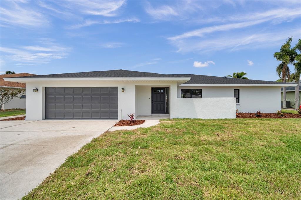 5125 PALM AIRE DRIVE