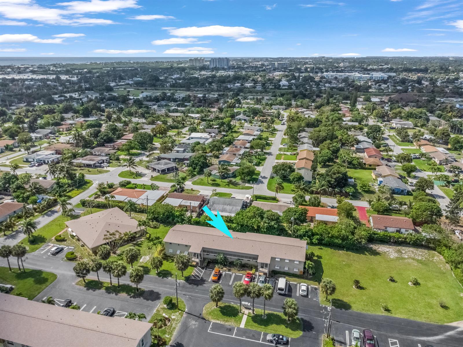 306 S Circle Dr S # 203, Boynton Beach FL 33435