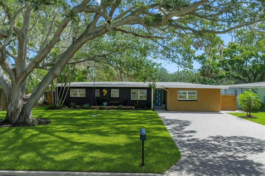 412 MIRA VISTA DRIVE