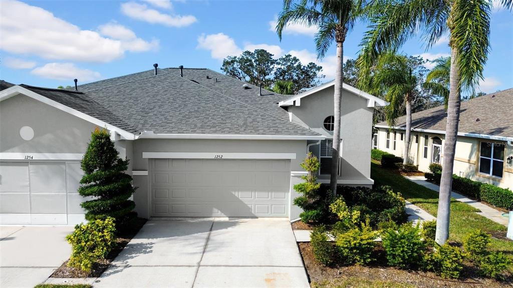 1252 LYNDHURST GREENS DRIVE