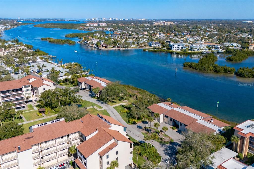 6275 MIDNIGHT PASS ROAD UNIT 6275