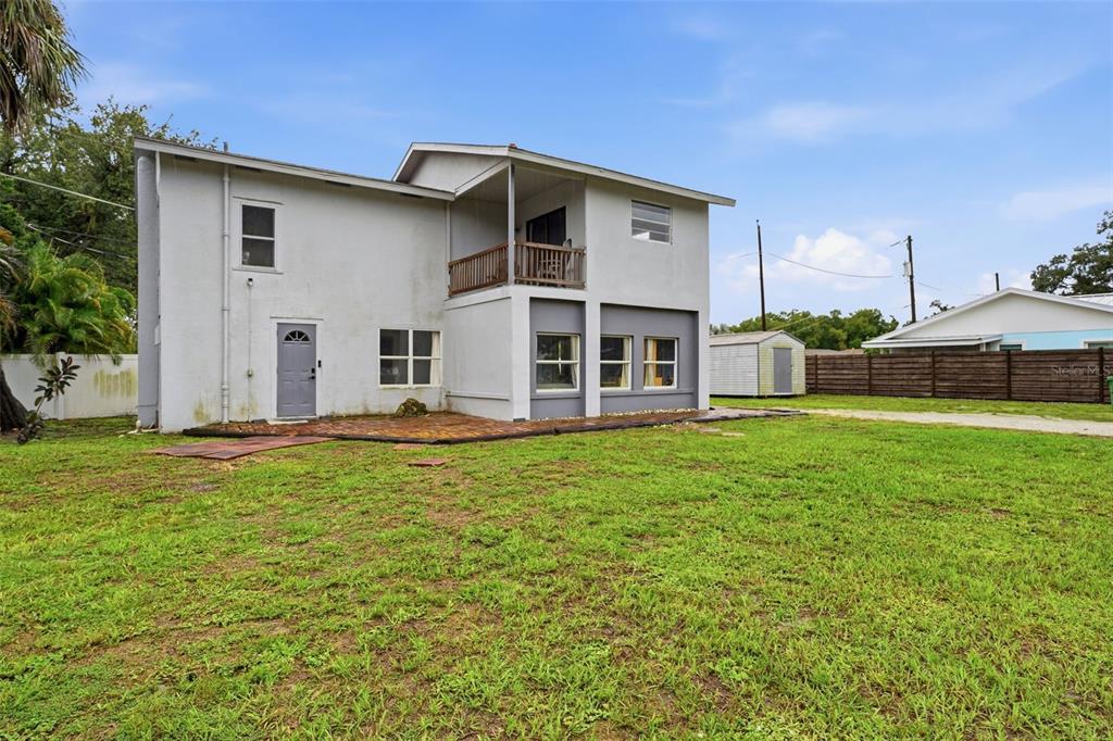 3052 ALTA VISTA ST, SARASOTA, FL — photo 2 of 30