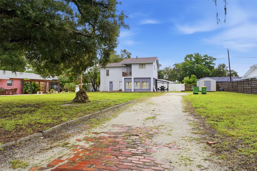 3052 ALTA VISTA ST, SARASOTA, FL — photo 3 of 30