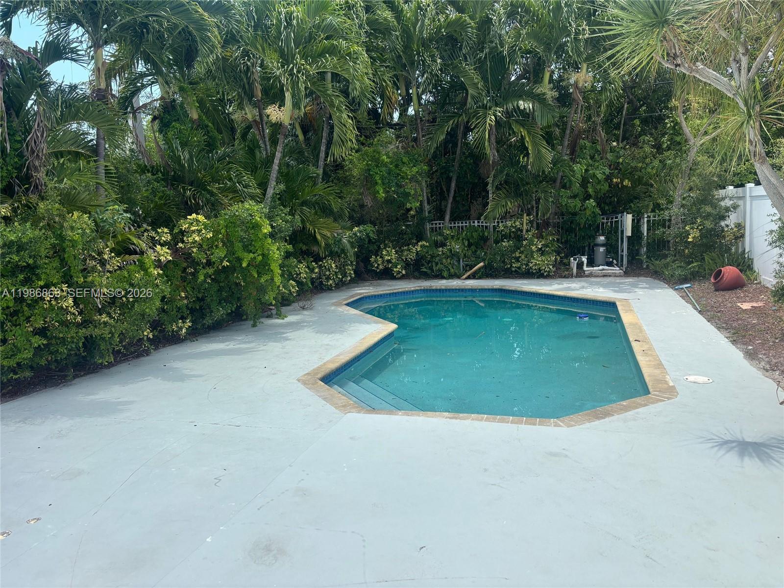 8850 NE 4th Ave, El Portal FL 33138