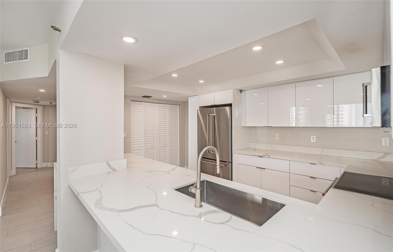 520 Brickell Key Dr # A1010, Miami FL 33131