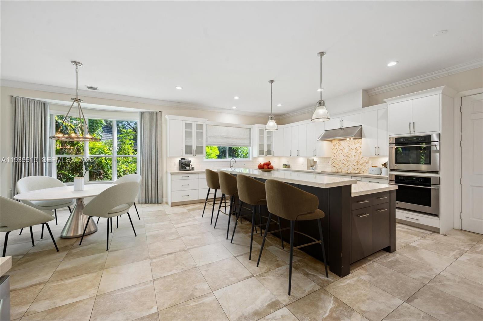 10001 SW 60th Ct, Pinecrest FL 33156, PINECREST, FL — photo 4 of 15
