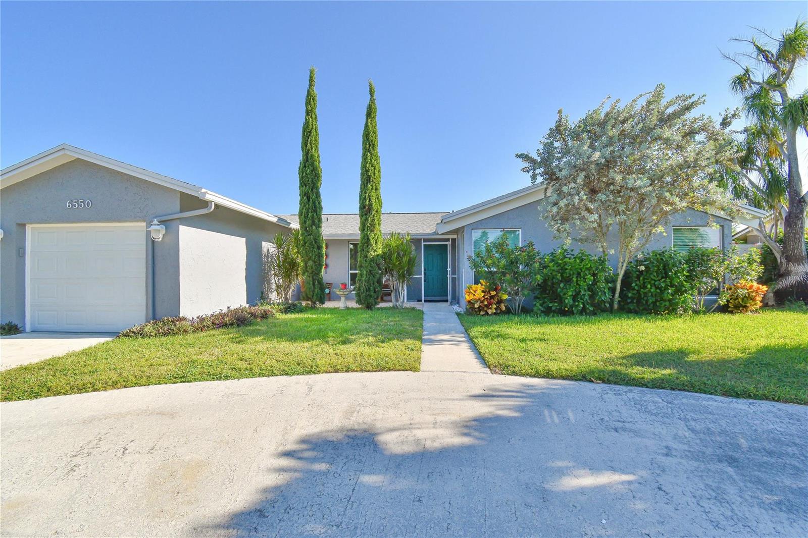 6550 Country Wood Way, Delray Beach FL 33484