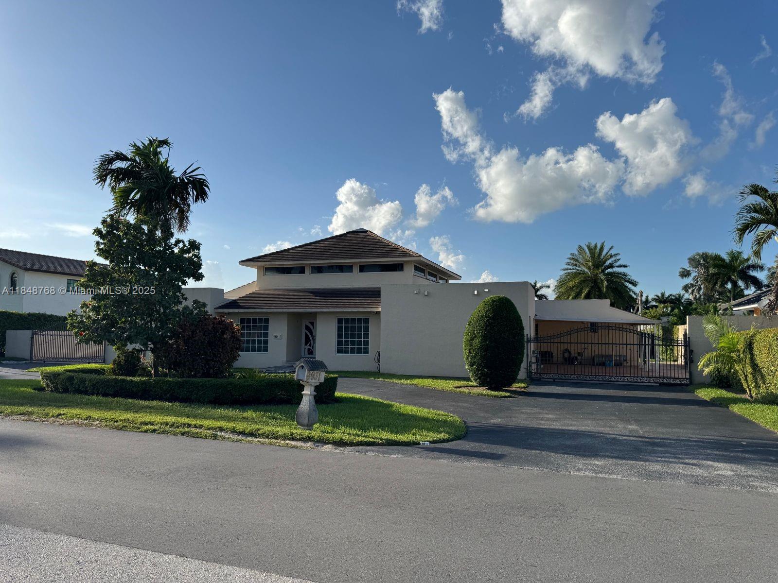 9931 NW 130th St, Hialeah Gardens FL 33018
