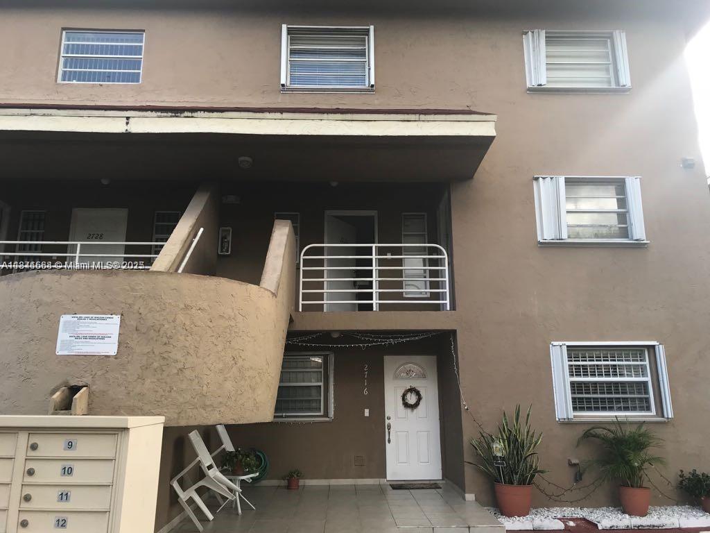 2730 W 60th St # 66, Hialeah FL 33016